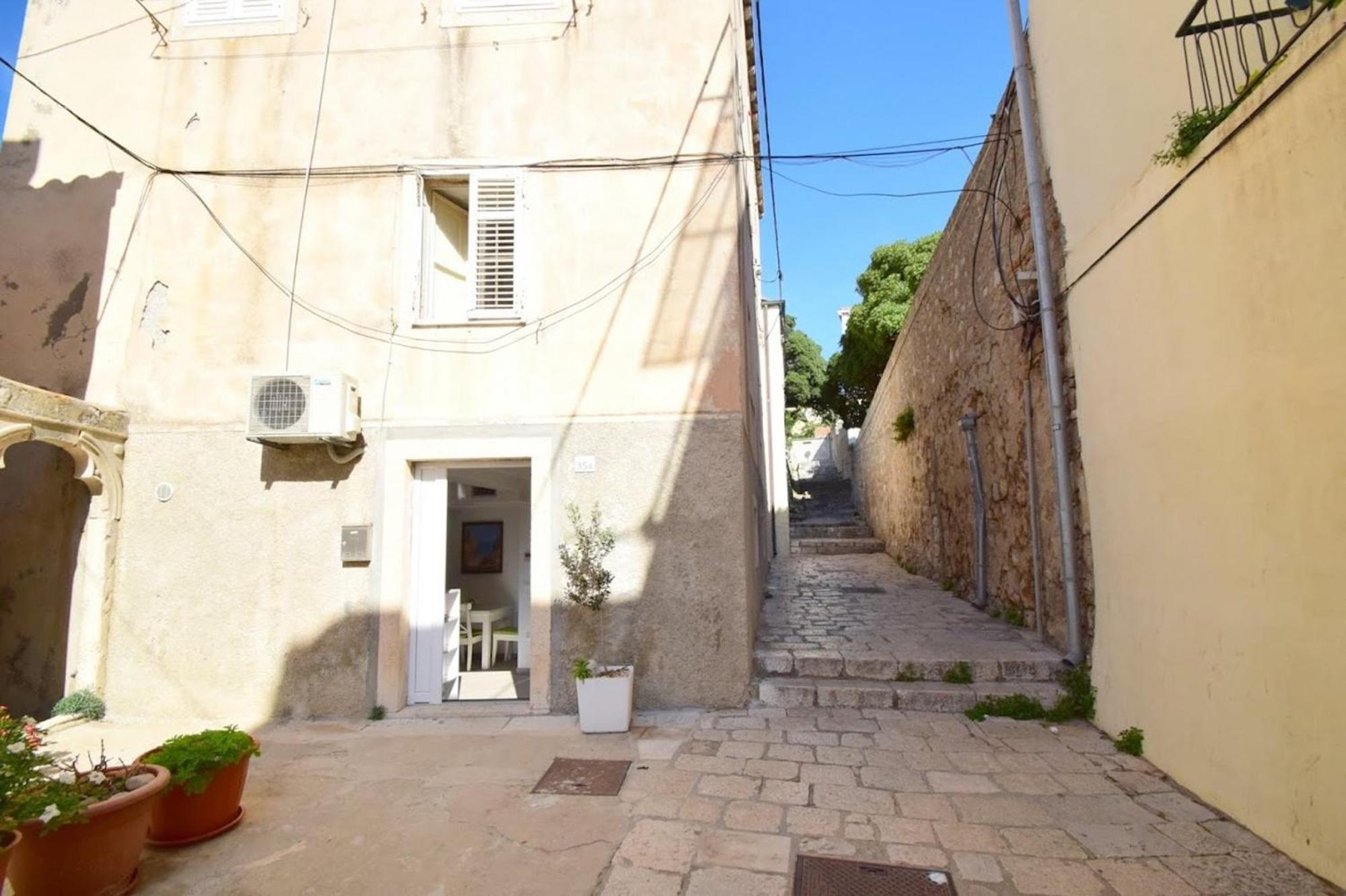 Apartman Sulic *
